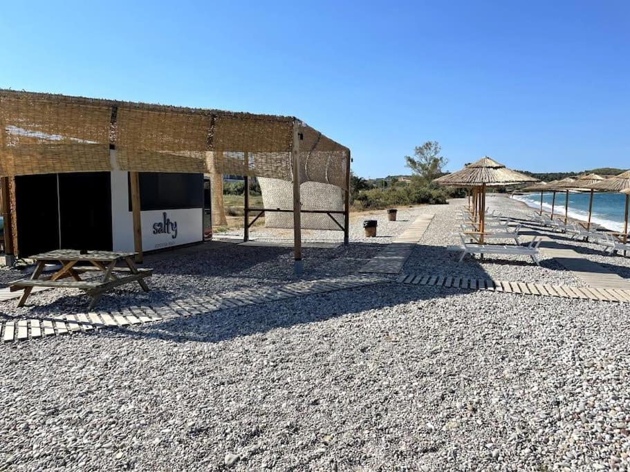 Familienfreundliches Fischerhaus Am Strand Porto Heli Exterior photo